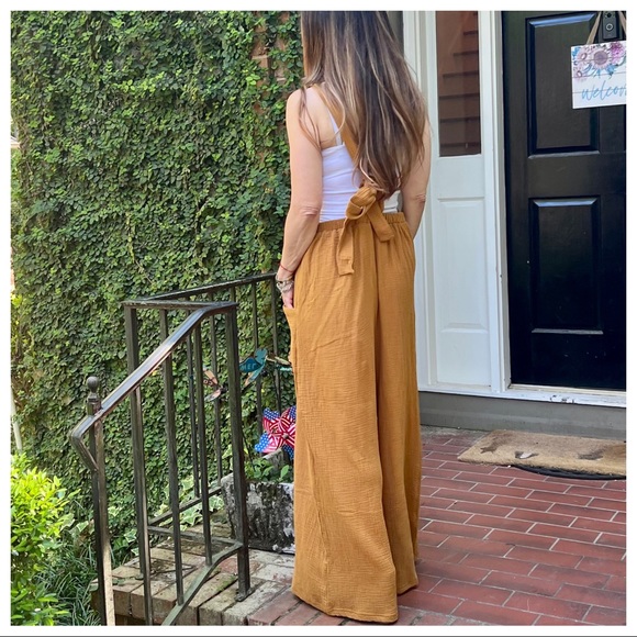 23 Angela Solid Fabulous Wide Leg Jumpsuit - Picture 3 of 9